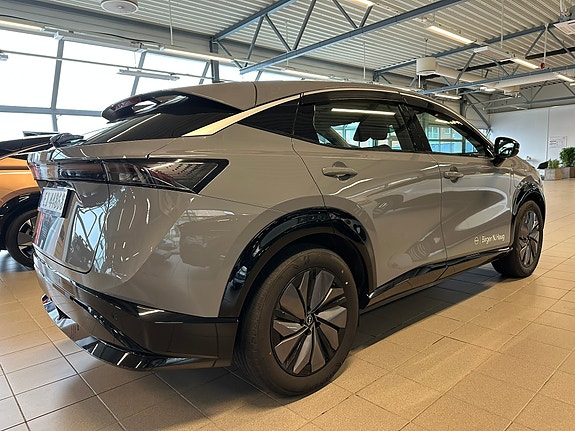 Nissan Ariya 5 of 14
