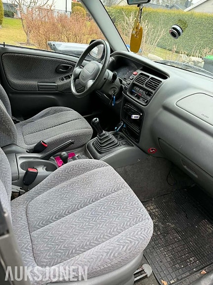 Suzuki Grand Vitara 11 of 11
