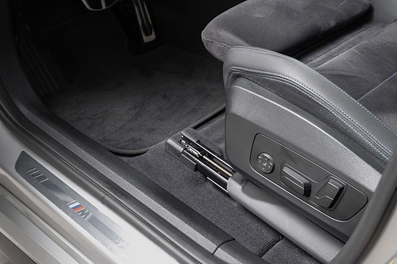 BMW iX1 16 of 29