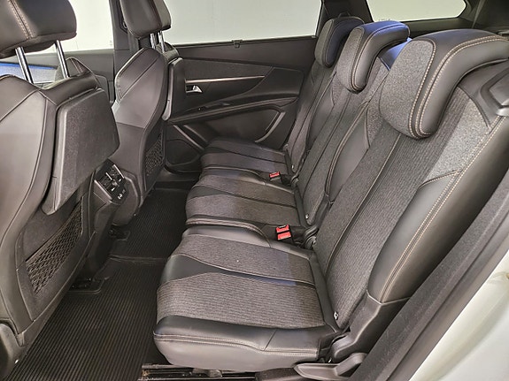 Peugeot 5008 15 of 21