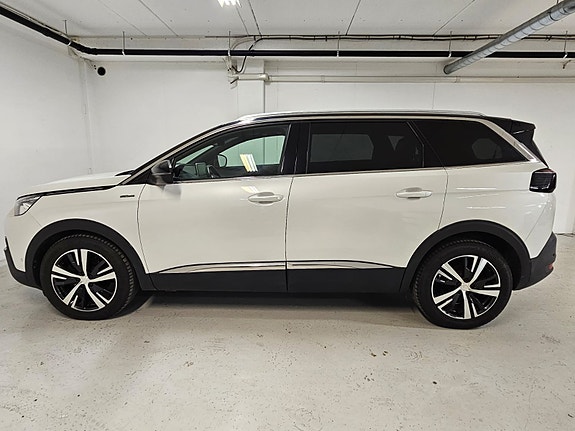 Peugeot 5008 5 of 21