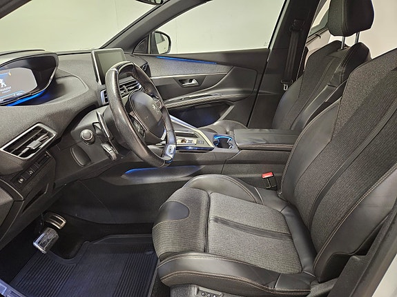 Peugeot 5008 14 of 21