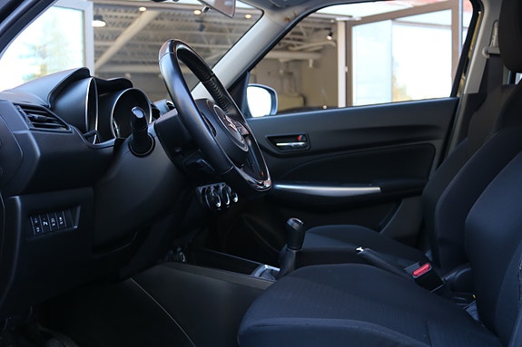 Suzuki Swift 11 of 25
