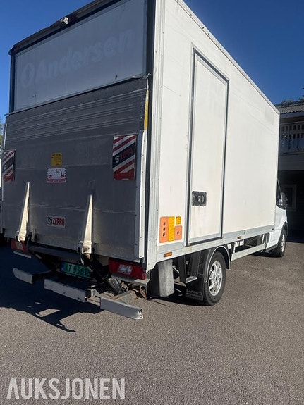 Ford Transit 8 of 16