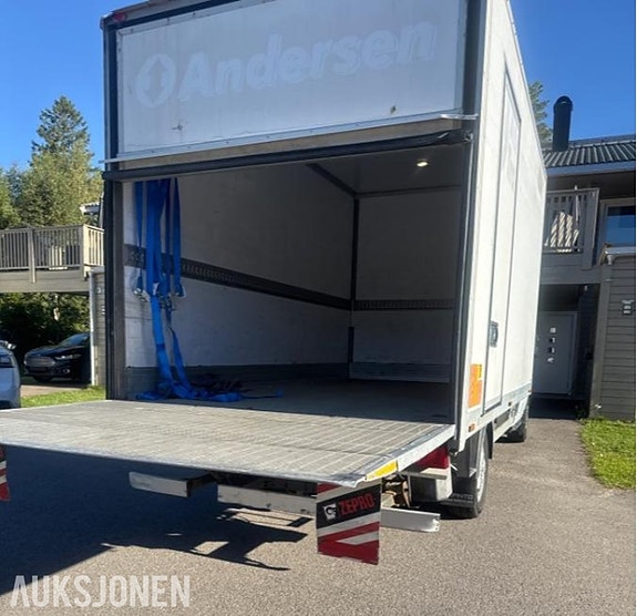 Ford Transit 5 of 16