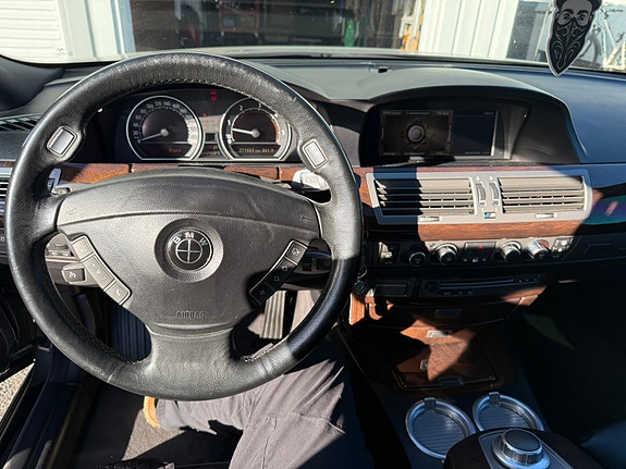 BMW 730d 6 of 30