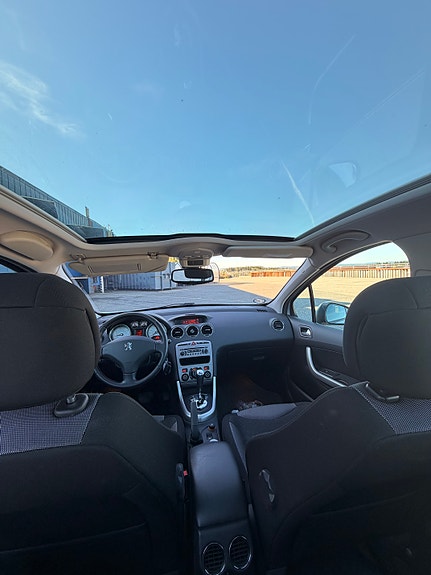 Peugeot 308 20 of 28