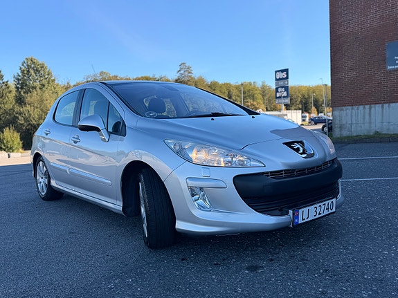Peugeot 308 3 of 28