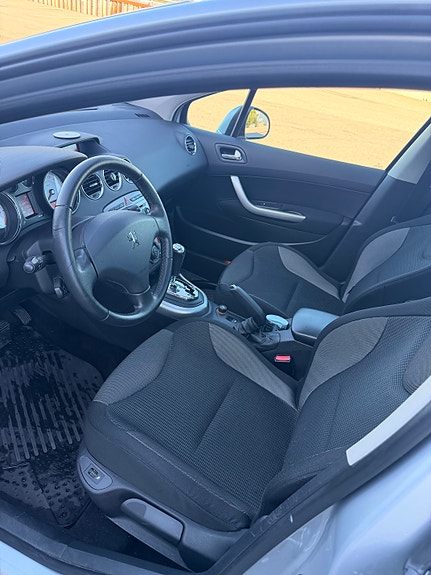 Peugeot 308 18 of 28
