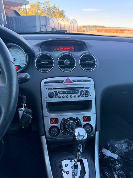 Peugeot 308 11 of 28