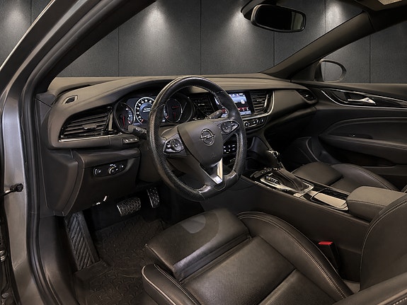 Opel Insignia 6 of 9