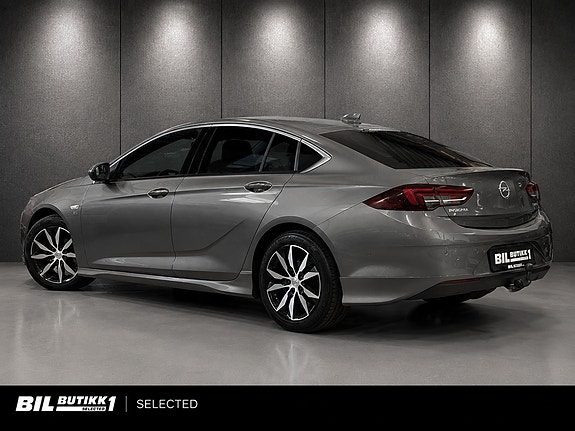 Opel Insignia 3 of 9