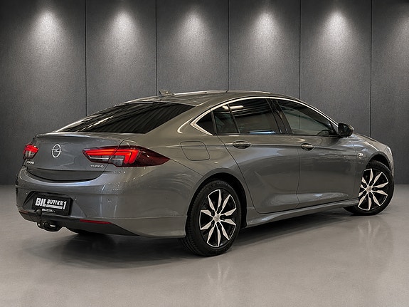Opel Insignia 4 of 9