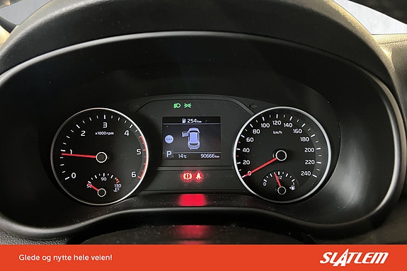 Kia Sportage 15 of 26