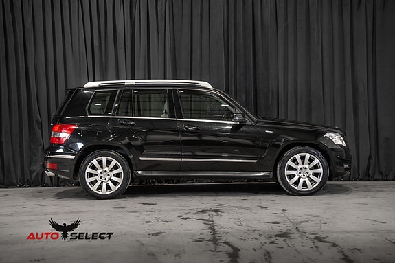 Mercedes-Benz GLK220 13 of 30