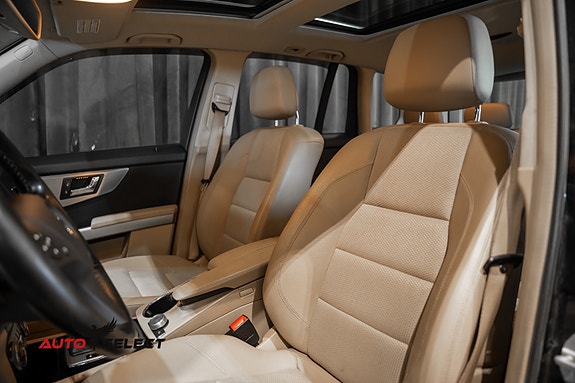 Mercedes-Benz GLK220 26 of 30
