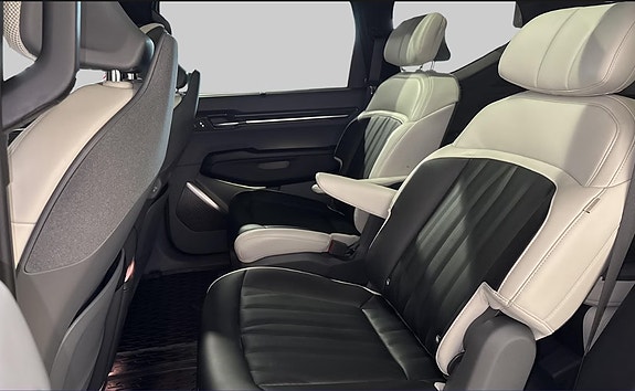 Kia EV9 3 of 4