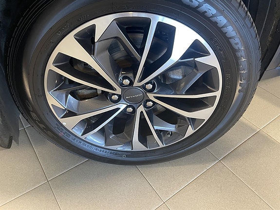 Maxus Euniq 6 26 of 27