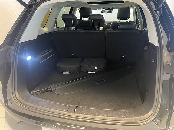 Maxus Euniq 6 8 of 27
