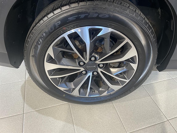 Maxus Euniq 6 25 of 27
