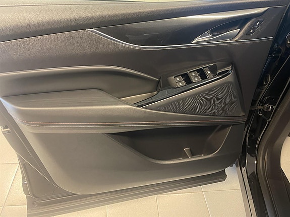 Maxus Euniq 6 20 of 27