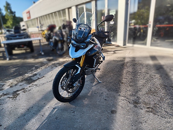 Triumph Tiger 900 Rally pro 4 of 11