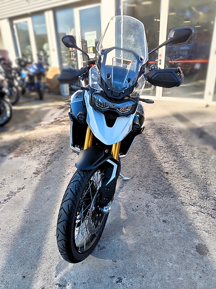 Triumph Tiger 900 Rally pro 8 of 11