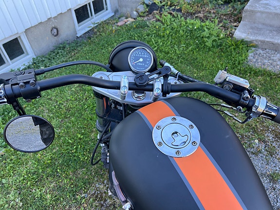Harley-Davidson XLH Sportster 16 of 20
