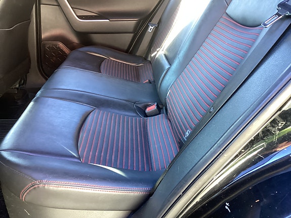 Toyota RAV4 10 of 10