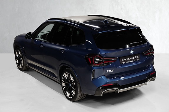 BMW iX3 9 of 30