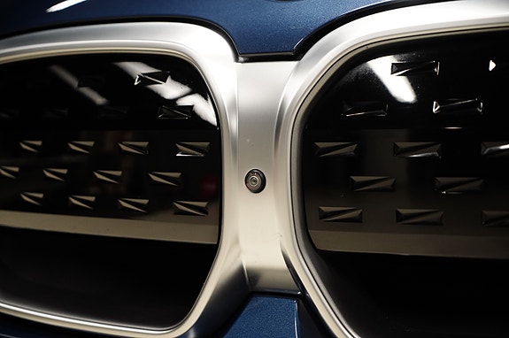 BMW iX3 14 of 30