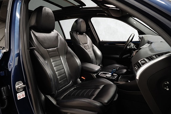 BMW iX3 21 of 30