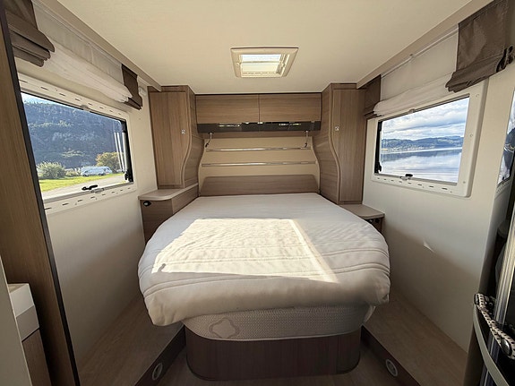 Challenger 398 XLB Queenbed, 150HK, Automat+++ 16 of 28
