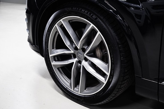 Audi Q7 9 of 30