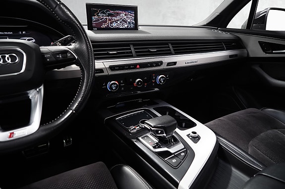 Audi Q7 28 of 30