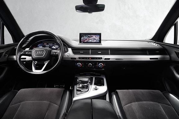Audi Q7 26 of 30