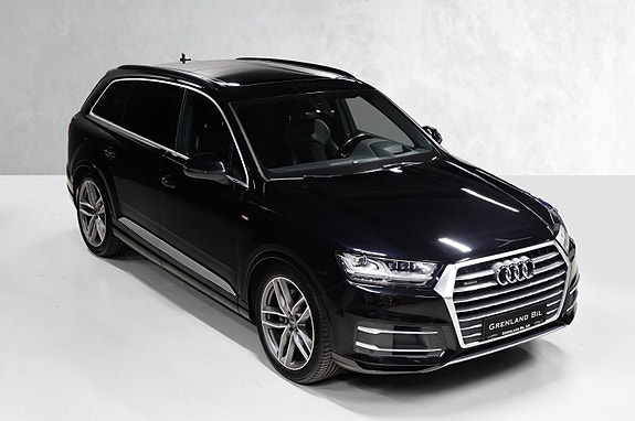 Audi Q7 2 of 30