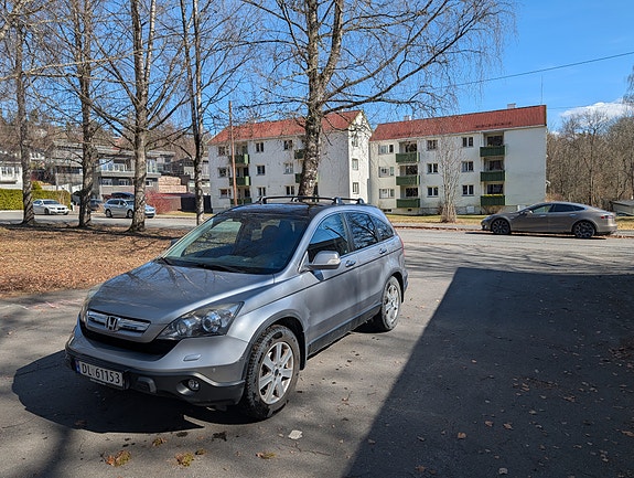 Honda CR-V 2 of 4