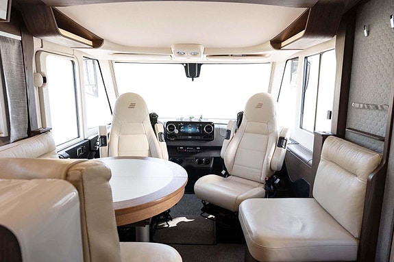 Hymer B790ML Mercedes I Hydrauliske støttebein I Lithium Batterier 2 of 30