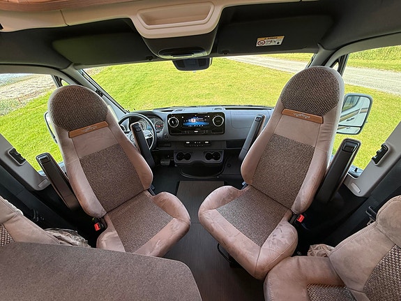 Carthago C-Tourer I 148 LE Mercedes Flott bobil med lav kilometer 15 of 30