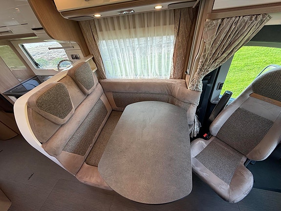 Carthago C-Tourer I 148 LE Mercedes Flott bobil med lav kilometer 20 of 30
