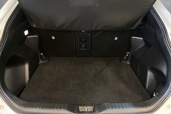 Toyota Yaris Cross 9 of 18