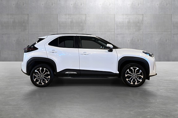 Toyota Yaris Cross 5 of 18