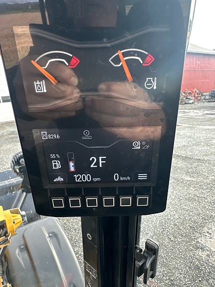 Cat 906 5 of 8