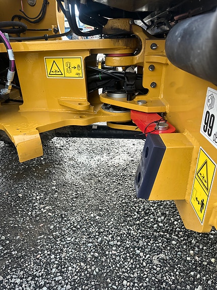 Cat 906 8 of 8