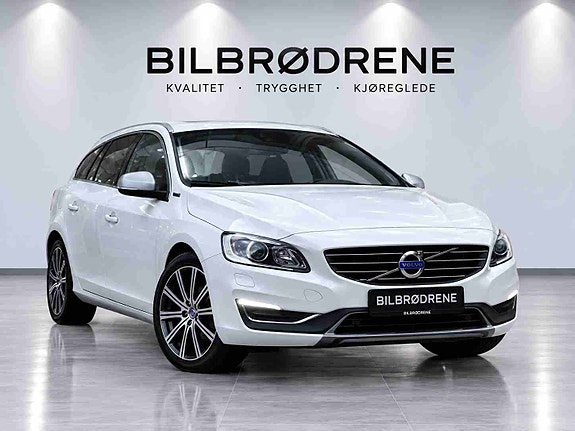 Volvo V60 2 of 6