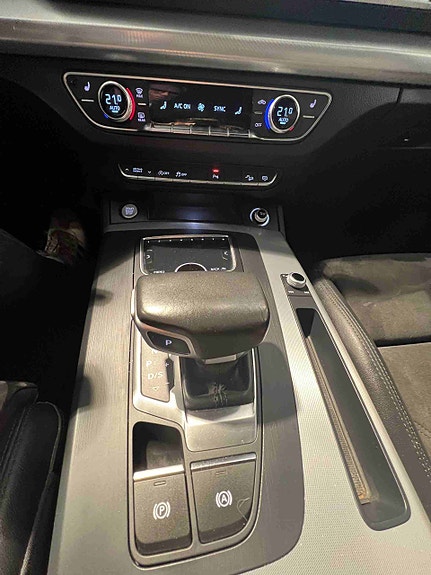 Audi Q5 14 of 27