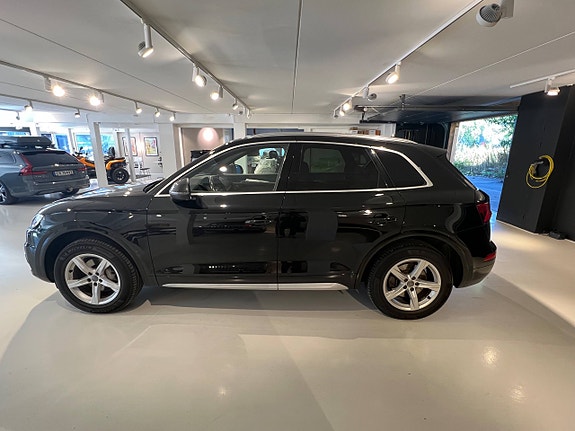 Audi Q5 5 of 27