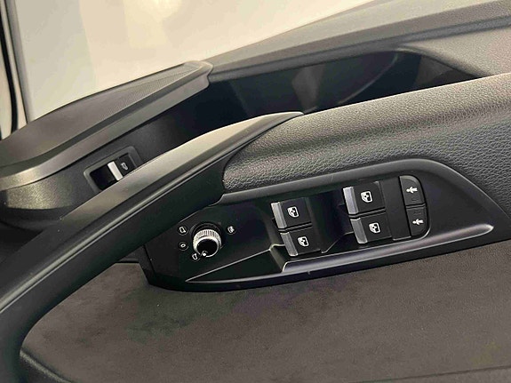 Audi Q5 9 of 27