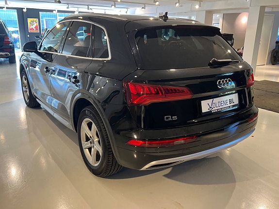 Audi Q5 6 of 27